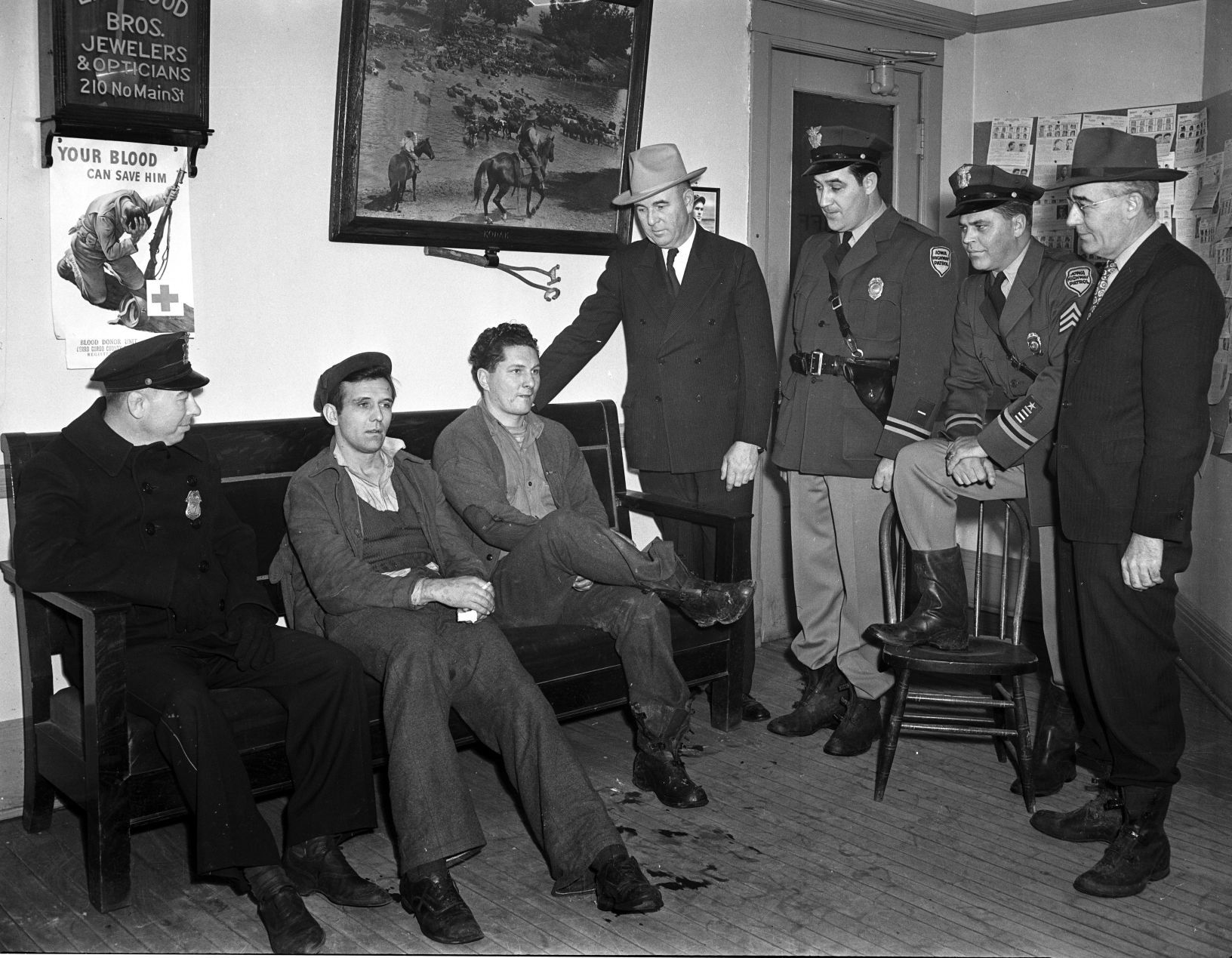 Capture of escaped convicts